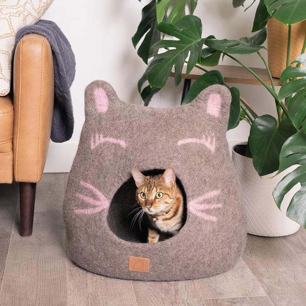 Girl Cat Design | Ear Style Cave