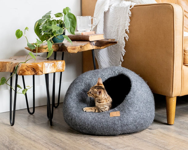 Lit grotte pour chat en laine feutrée de qualité supérieure - Grotte ronde confortable Peekaboo pour grands ou petits chats - Gris pierre